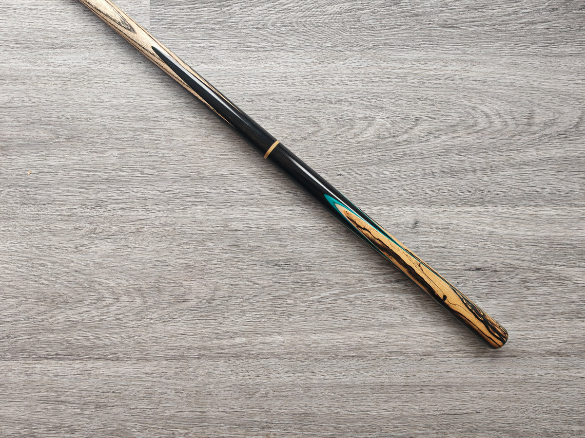 Somchai Ultimate 3/4 Cue - 9.2mm Tip , 18.75oz , 58"  9 splice  (Badge Number 189)