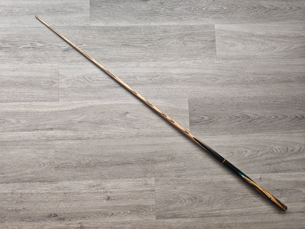 Somchai Ultimate 3/4 Cue - 9.2mm Tip , 18.75oz , 58"  9 splice  (Badge Number 189)