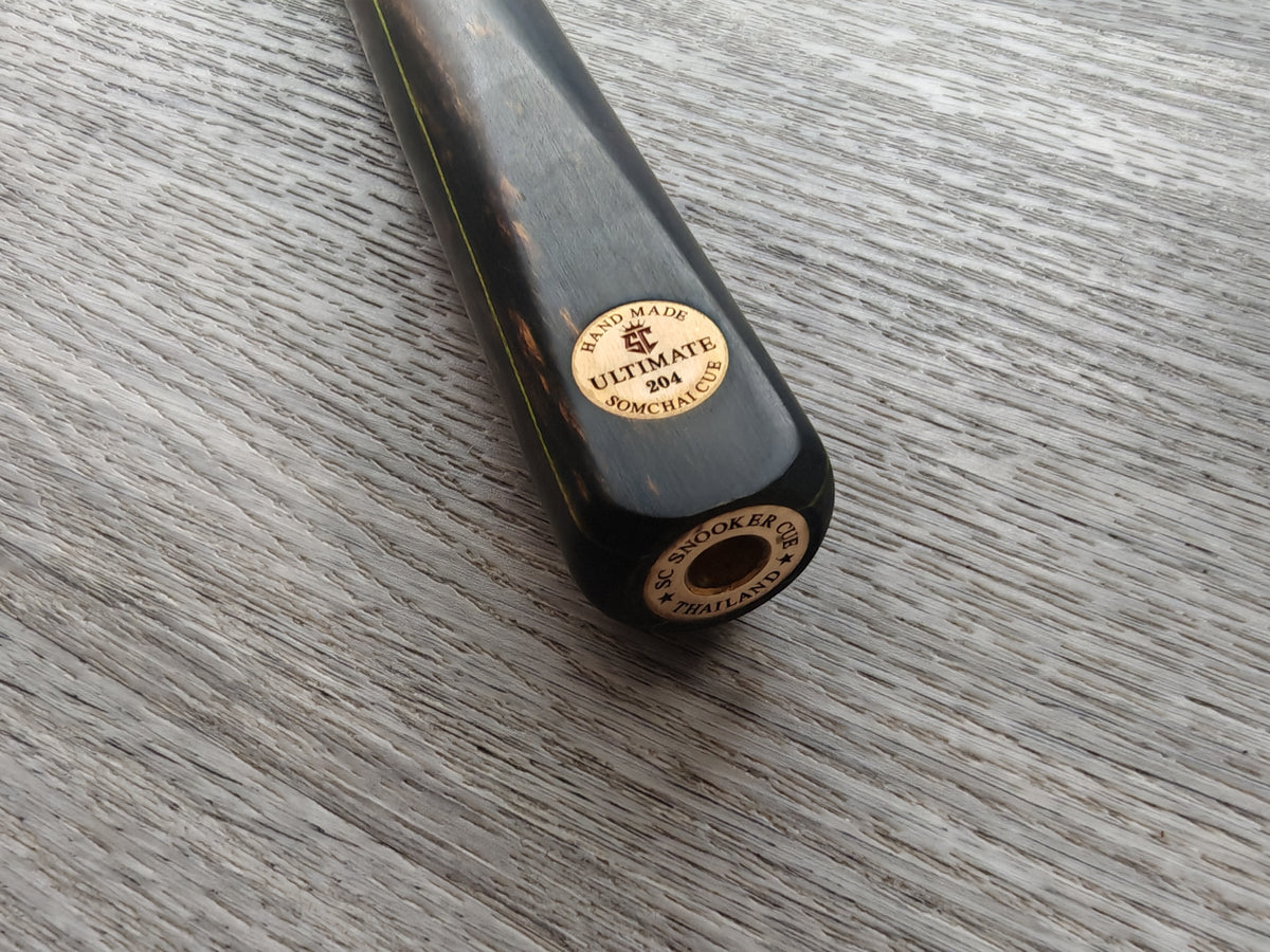 Somchai Ultimate 1 Piece Cue - 9.1mm titanium Tip , 17.75oz , 59.1"  12 splice  (Badge Number 204)