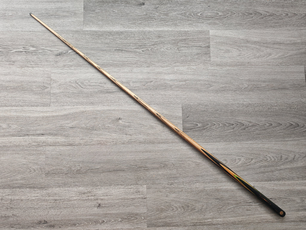Somchai Ultimate 1 Piece Cue - 9.1mm titanium Tip , 17.75oz , 59.1"  12 splice  (Badge Number 204)