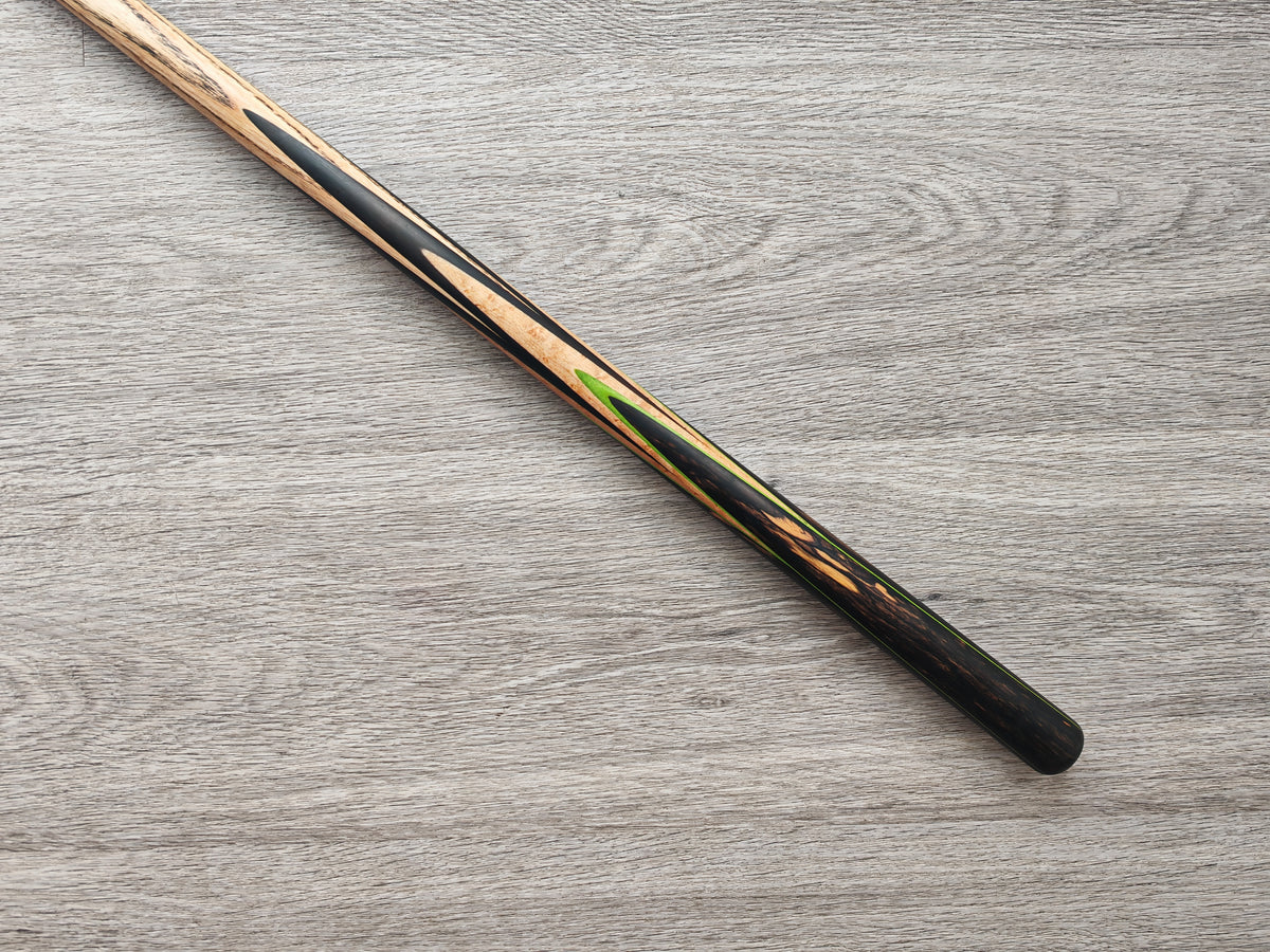 Somchai Ultimate 1 Piece Cue - 9.1mm titanium Tip , 17.75oz , 59.1"  12 splice  (Badge Number 204)