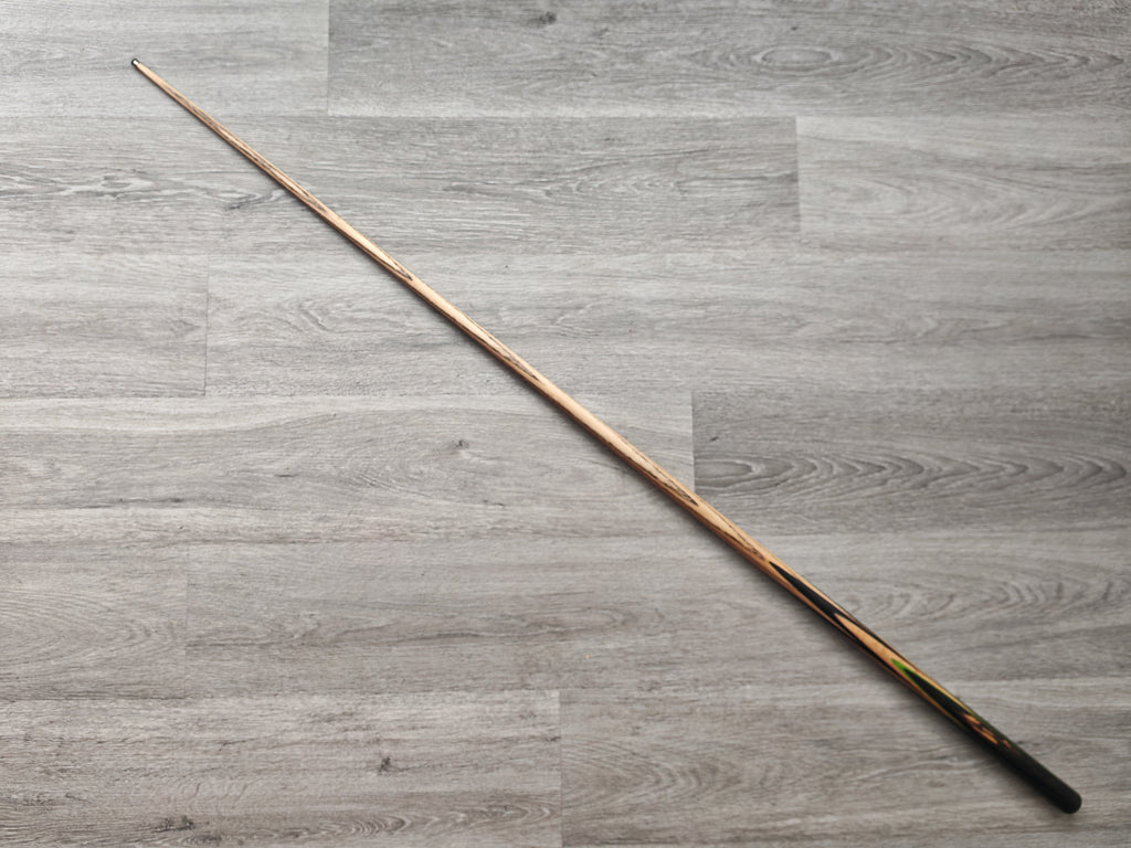Somchai Ultimate 1 Piece Cue - 9.1mm titanium Tip , 17.75oz , 59.1"  12 splice  (Badge Number 204)