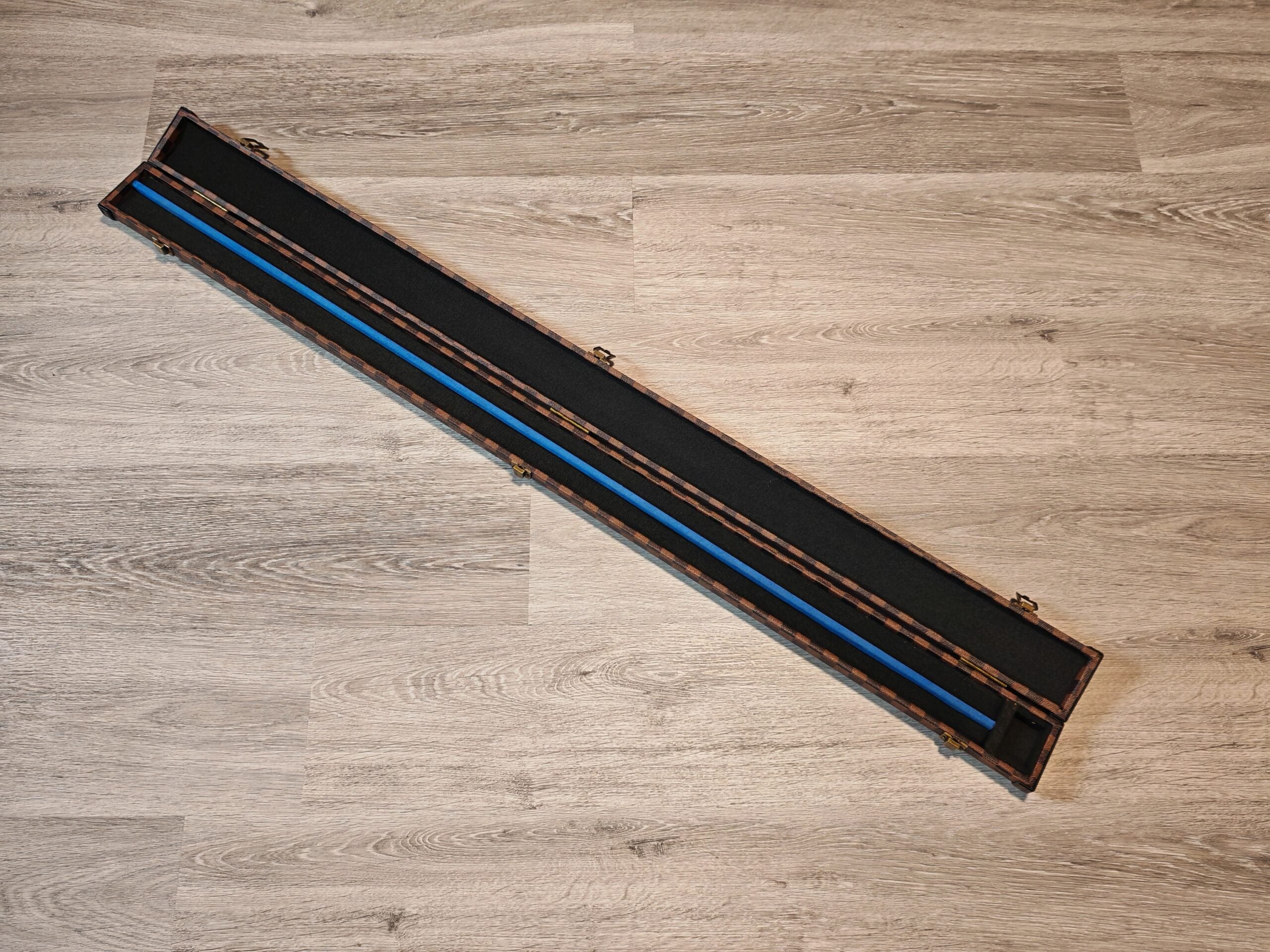 3/4 Case image 11