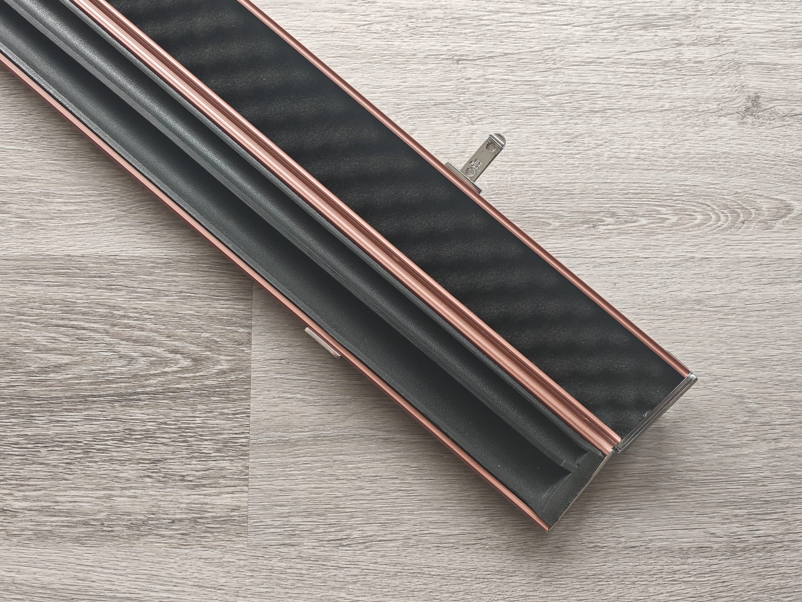 1 Piece case image 8