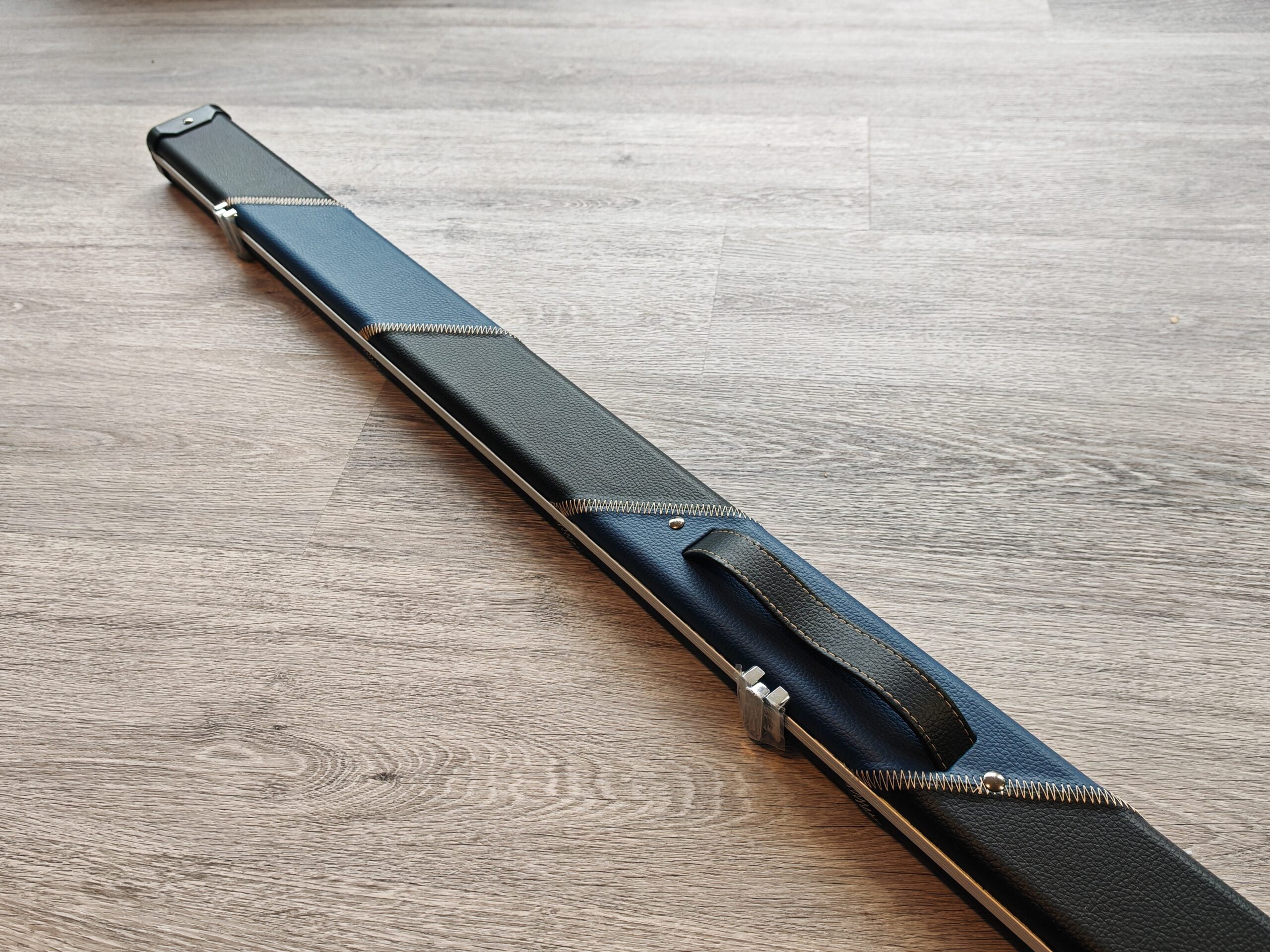 1 Piece case HALO style image 2